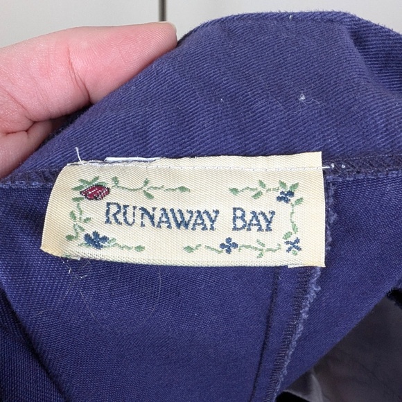Free with Purchase 90s Runaway Bay Trousers High Rise Waisted Pleated Pants - Picture 4 of 10